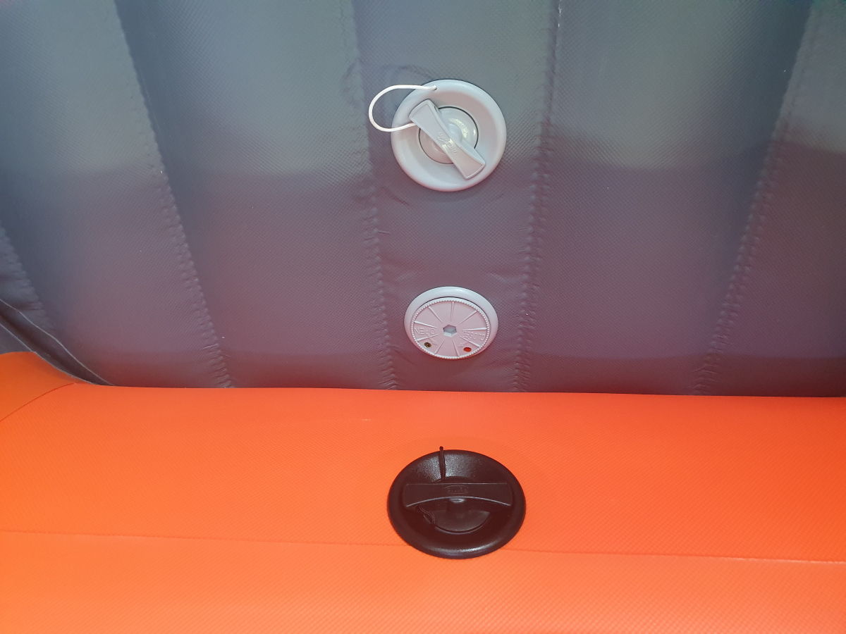 Лодка из ПВХ BoatsMan BT380A НДНД 4