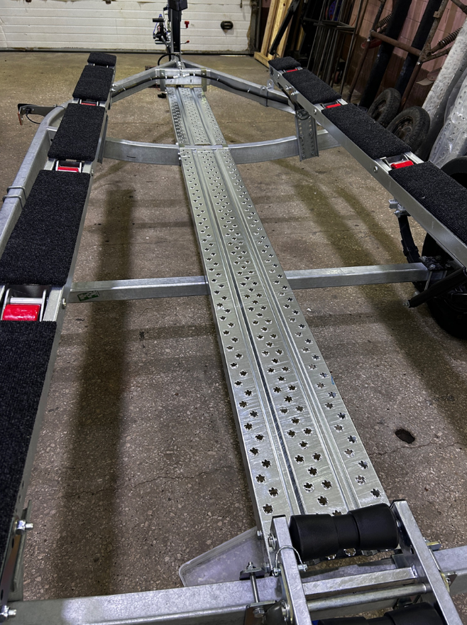 Трап для лодочного прицепа МЗСА 81771D Практик Про 2