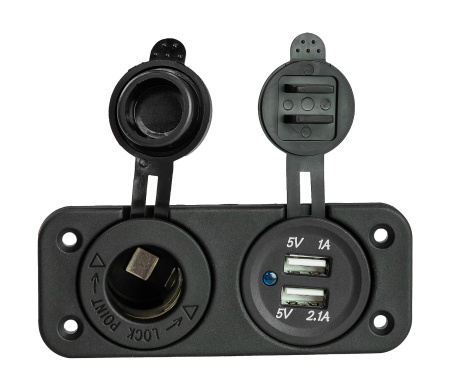 Панель с USB-разъемом и прикуривателем AAA