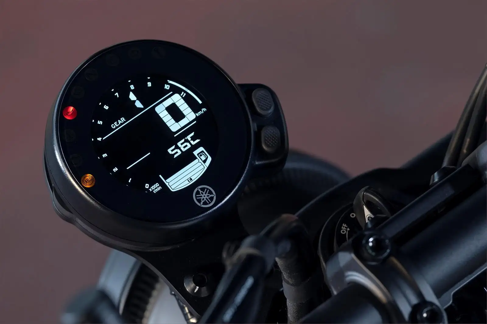 Мотоцикл YAMAHA XSR700 5